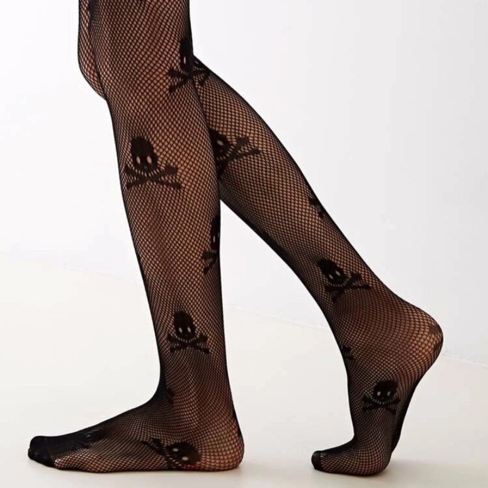 Skull Graphic Mesh Tights β€οΈβπ₯ - Picture 4 of 4